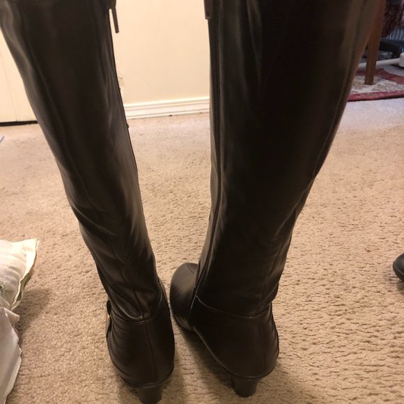 Black Samantha Knee High Boots - Picture 2 of 3